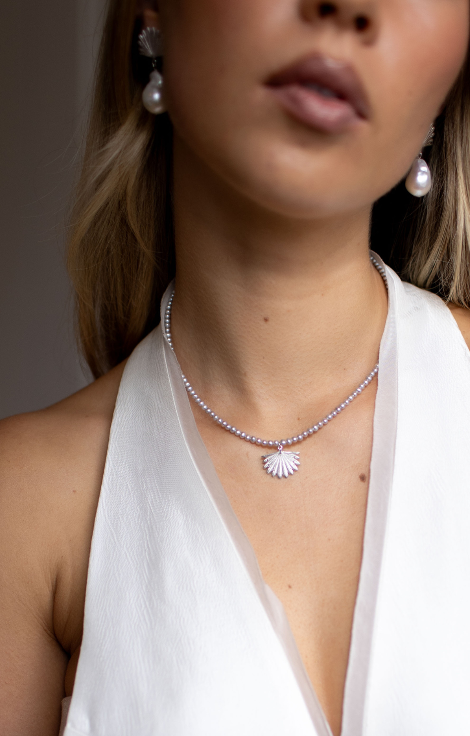 Little Grey Pearl Fan Tail Necklace