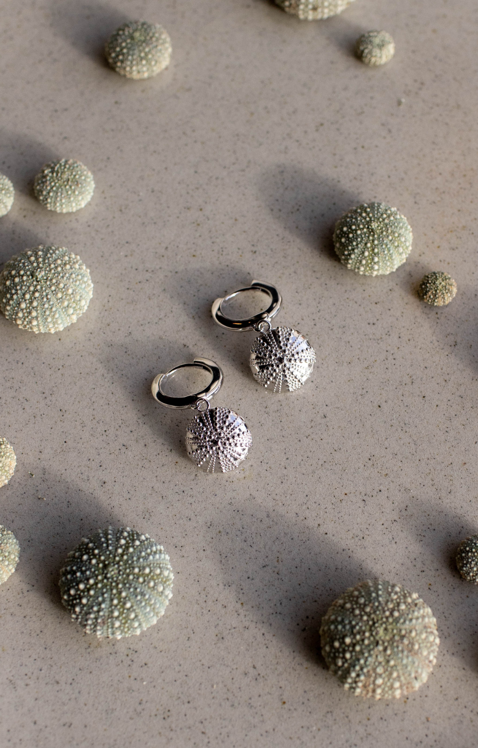 Kina Huggie Earrings