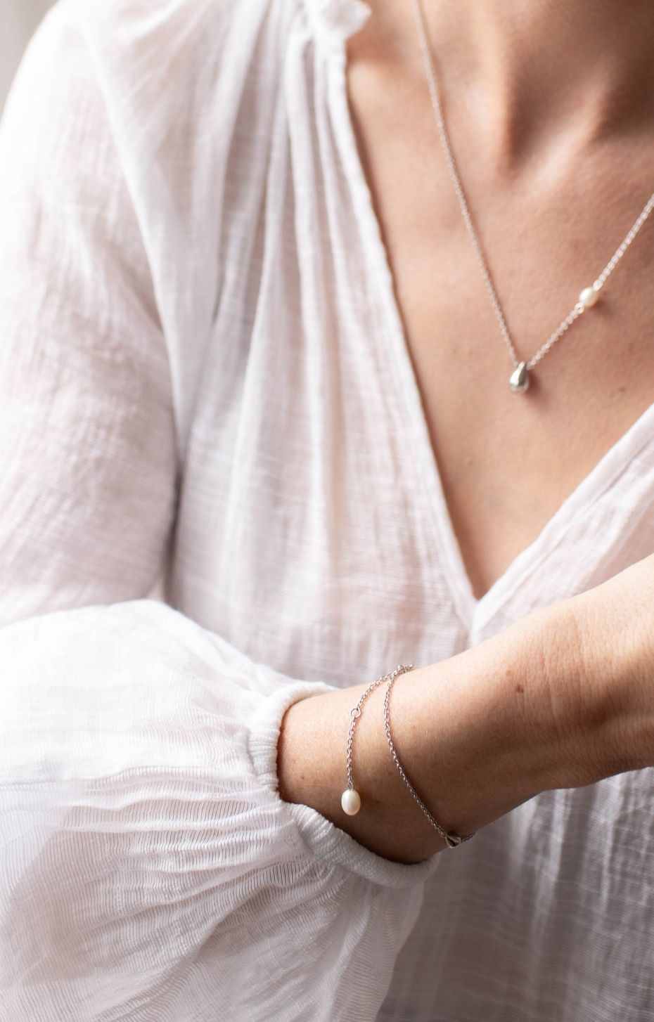 Drop In The Ocean Moon Glow Bracelet