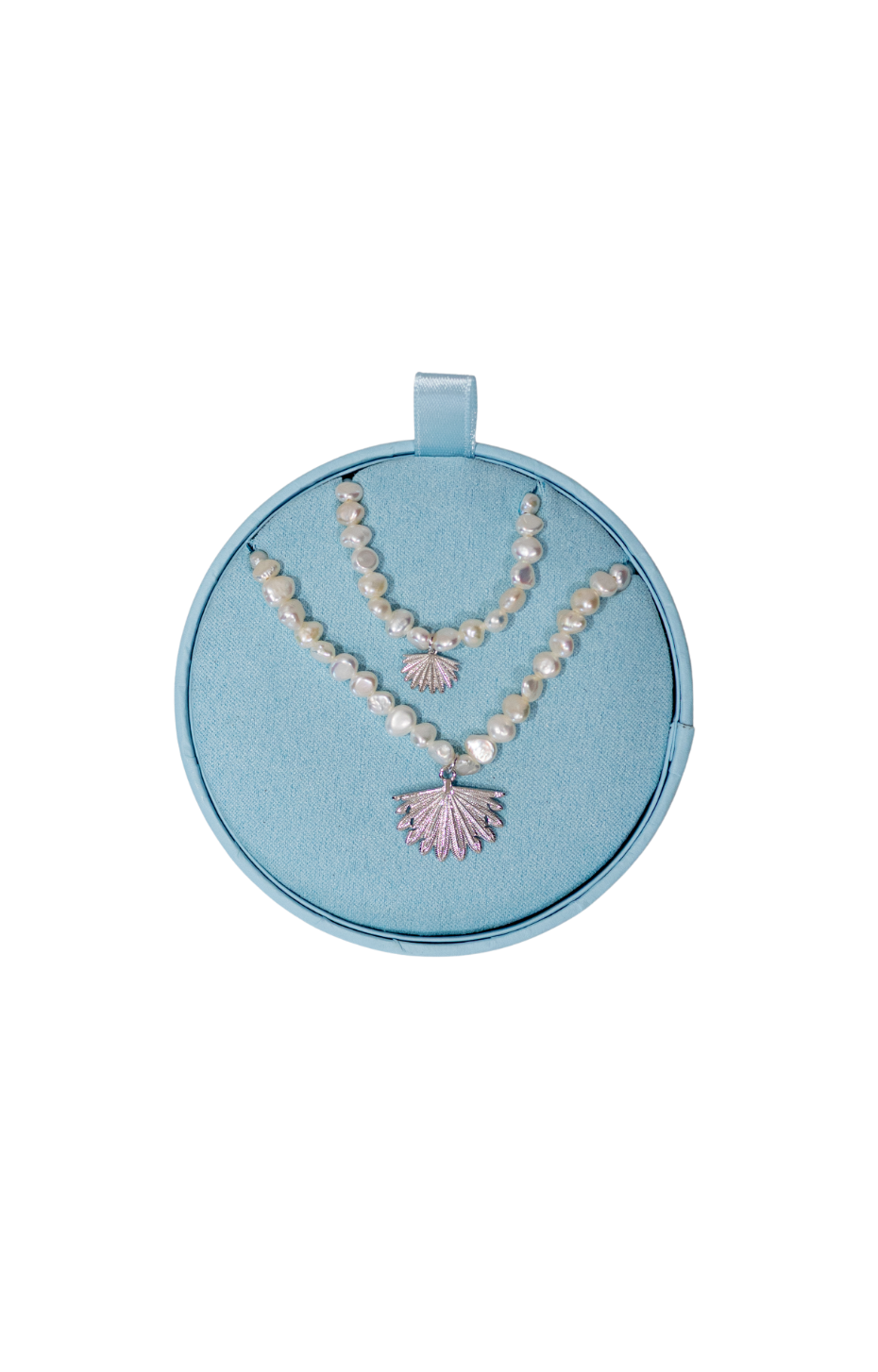 Charming Pearls Fan Tail Gift Set