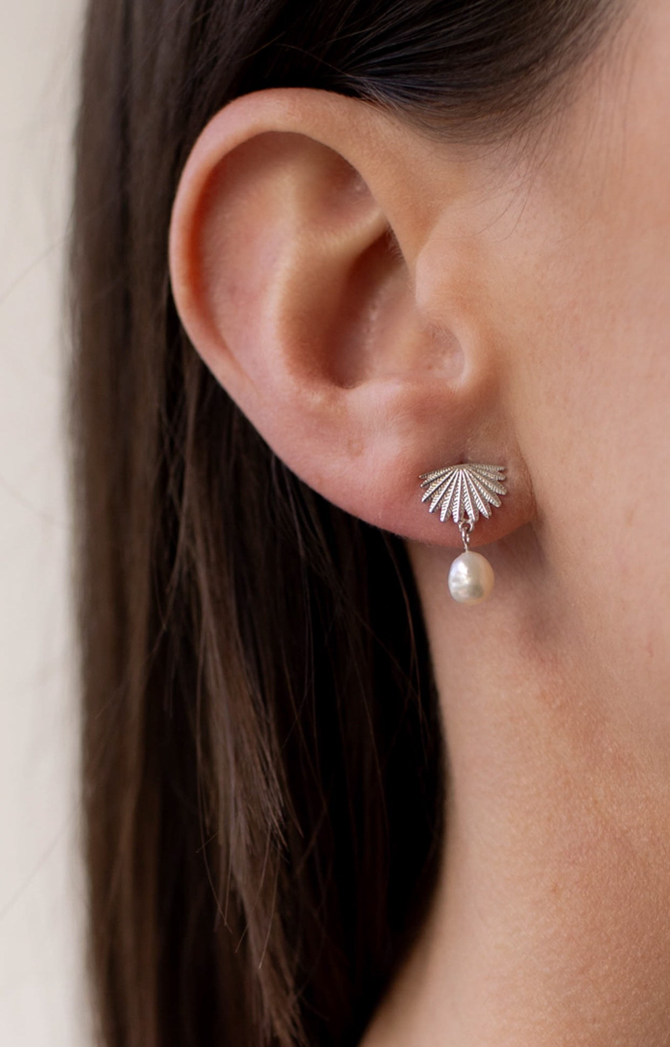 Fan Tail Pearl Studs